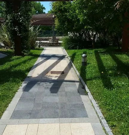 Апартаменты Garda